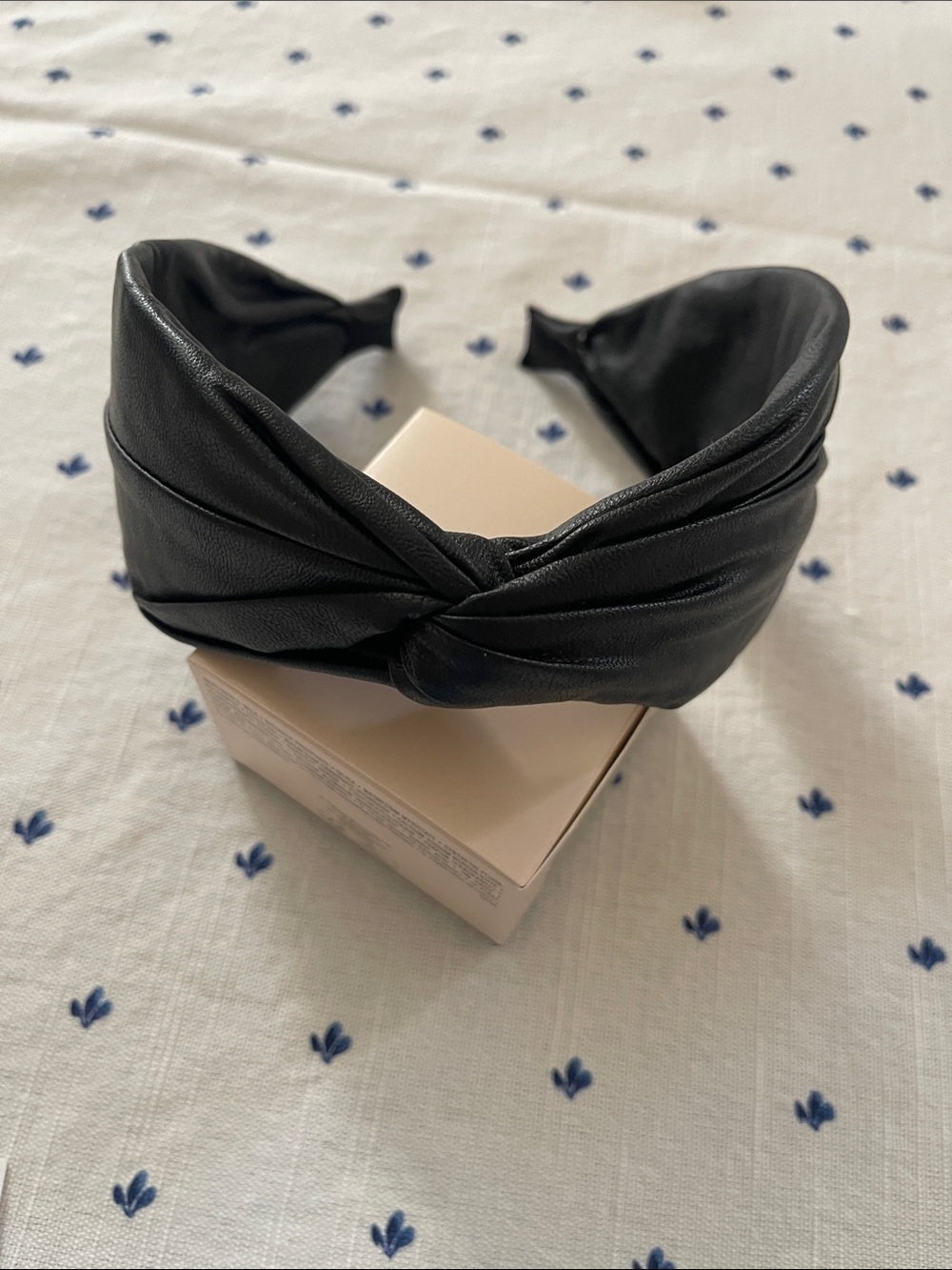 Black vegan Leather Knotted Headband - made in Korea